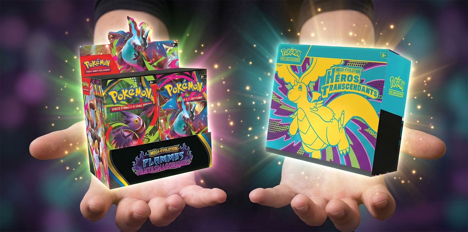 Deux mains présentant un display Flammes Fantasmagoriques et un ETB Héros Transcendants