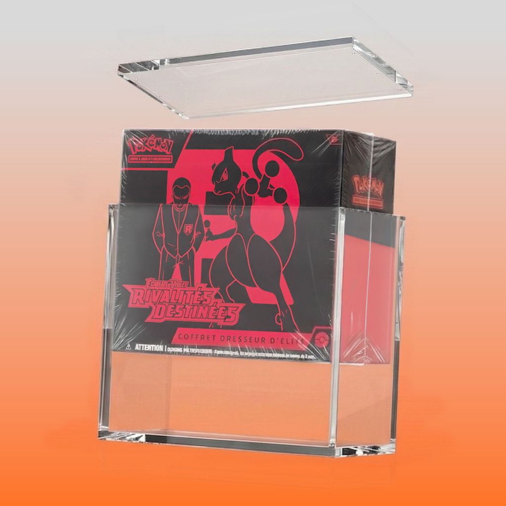 ETB Pokémon Rivalités Destinées dans une protection acrylique transparente sur fond dégradé orange
